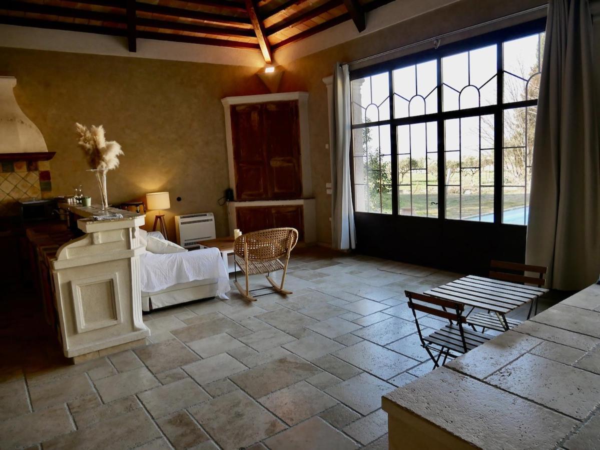 Hotel Le Pool House - Private Jacuzzi - Mas Des Sous Bois Ventabren Exterior foto